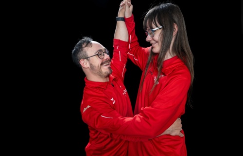 Victoria & Lukas tanzen an Special Olympics World Winter Games