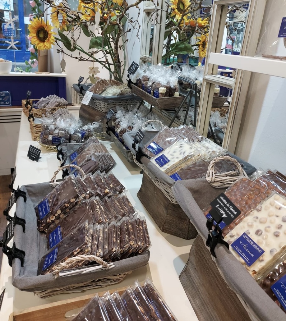 Carte de remerciement avec un assortiment de chocolat de la Chocolaterie Alexandre à Nyon
