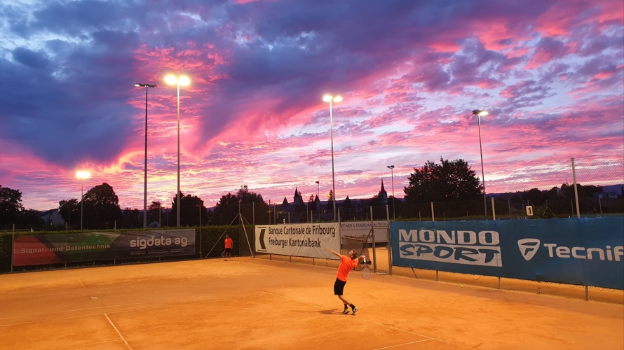 Spiel, Satz, Licht! LED für den Tennisclub Murten