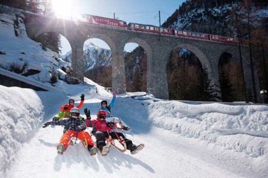 Schlittel- und Skiweekend für 2 Personen in Bergün