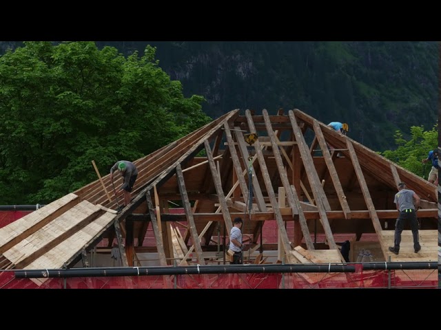 Schulhausdach vol. 2: Runter mit dem Dachstuhl!